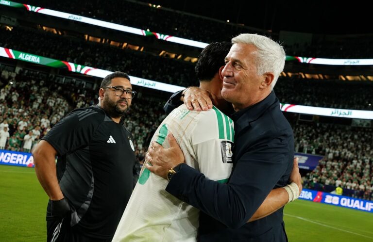 Petkovic maintenu comme sélectionneur des Verts malgré les résultats mitigés.