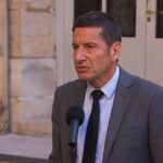 David Lisnard critique une caste politique prête à tout pour conserver le pouvoir présidentiel.