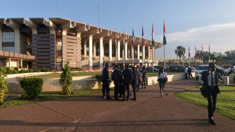 Yamoussoukro : des étudiants formés à la création d’outils d’IA pour l’Afrique