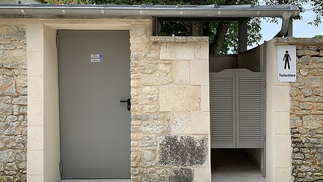 Un député LFI propose un quota de toilettes publiques par habitant à Toulouse