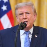 Trump annonce un nouveau mur tarifaire contre 60 pays pour rétablir ses droits de douane.
