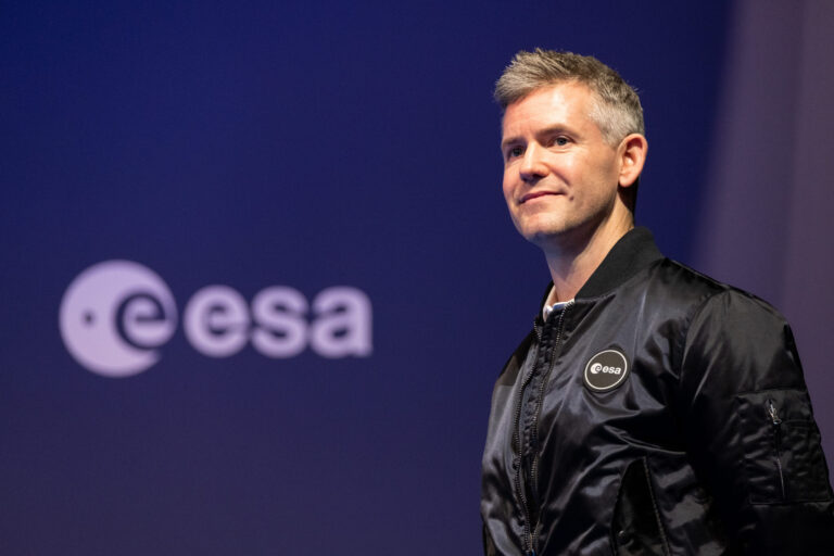 Un astronaute amputé explique l’utilité des jambes en apesanteur.