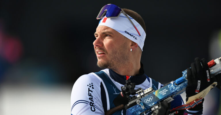Émilien Jacquelin annonce son retrait temporaire de la compétition de biathlon.