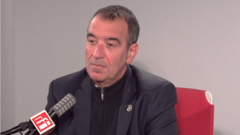 Éric Bothorel (LREM) critique les leçons des écologistes sur la censure en politique.