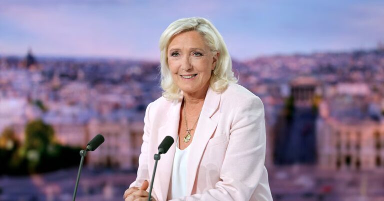 Marine Le Pen condamnée, candidate : avenir du RN en 2027 face à la justice.