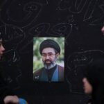 Iran : Mojtaba Khamenei appelle à venger son père, tensions accrues au sein du régime