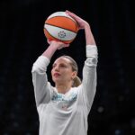Marine Johannès, blessée à la cheville, incertaine pour la suite de la saison de basket.
