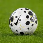 De Angers à Manchester City, le transfert de l&rsquo;attaquant suscite des interrogations.