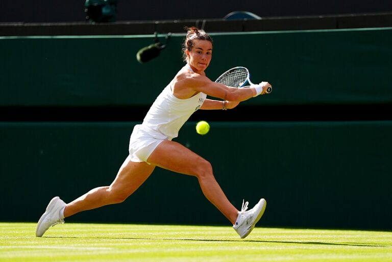 Boisson éliminée par Rybakina lors de son match à Wimbledon.