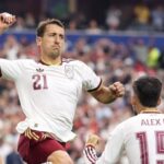 Espagne élimine la France en demi-finale de la Coupe du monde de football.