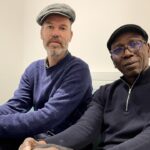 Ballaké Sissoko et Piers Faccini collaborent pour une nouvelle œuvre musicale sur les cordes.