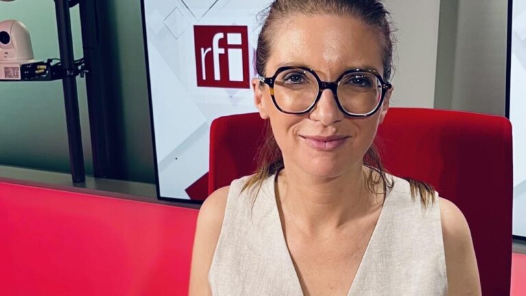 Aurore Bergé : Barbara Butch évincée de scène en raison de son identité juive.