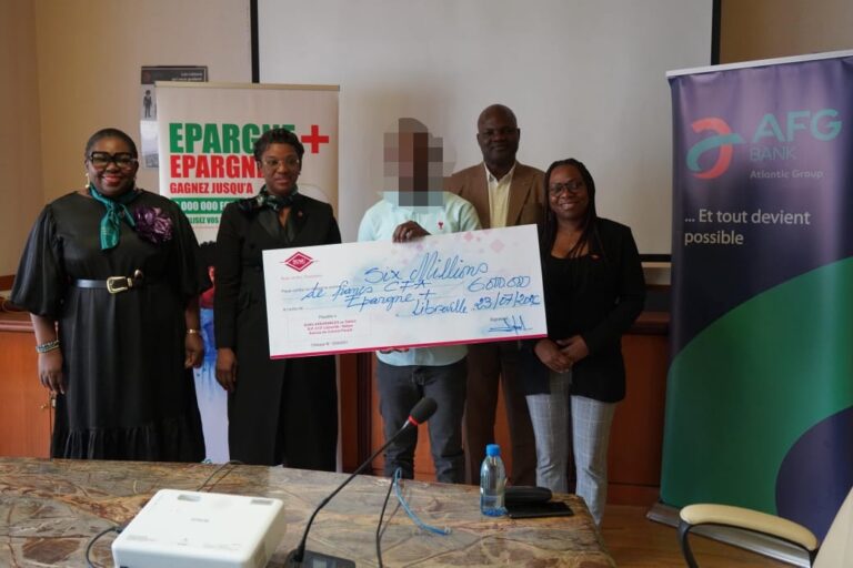 Un client d’AFG Bank Gabon remporte 6 millions de FCFA avec l’offre Épargne+