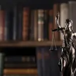Instruction individuelle aux procureurs : la droite relance le débat sur la justice en France.