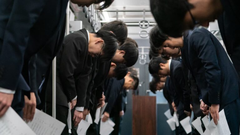 Salaires en hausse de plus de 5% au Japon, en contraste avec 2% en France, après stagnation.