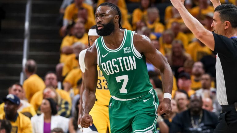 Jaylen Brown critique la NBA après son transfert inattendu à Philadelphie