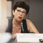 Loi d&rsquo;urgence agricole adoptée : démission annoncée de la ministre Monique Barbut.