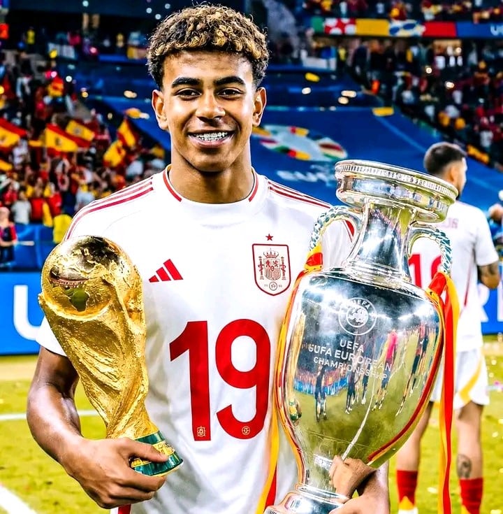 Lamine Yamal, joueur du FC Barcelone, redéfinit le football espagnol avec son talent précoce.