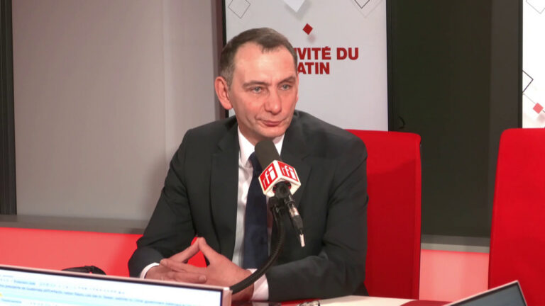Présidentielle en France : le RN dément avoir sollicité le soutien d’Elon Musk à Marine Le Pen
