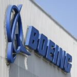 Boeing annonce des retards dans la livraison de l’avion 737 MAX en raison de problèmes techniques.