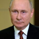 Vladimir Poutine annonce des mesures économiques face aux sanctions internationales.