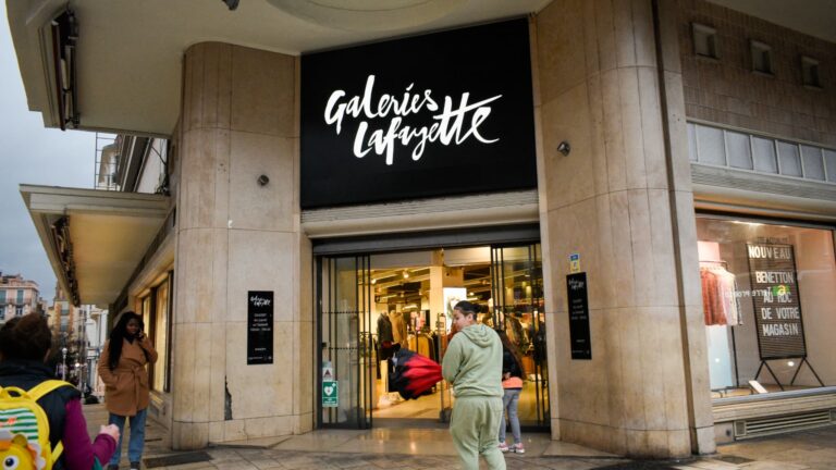 Michel Ohayon, propriétaire de 26 magasins Galeries Lafayette, voit son plan de redressement rejeté.