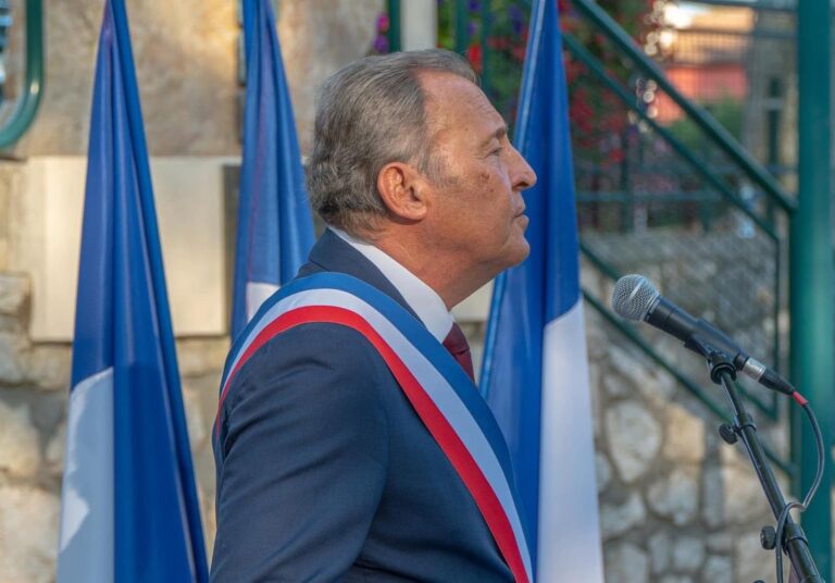 Logement et littoral : Lionnel Luca répond aux préoccupations du préfet des Alpes-Maritimes.