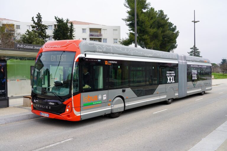 La Métropole déploie des bus articulés pour améliorer le service d’Aixpress.