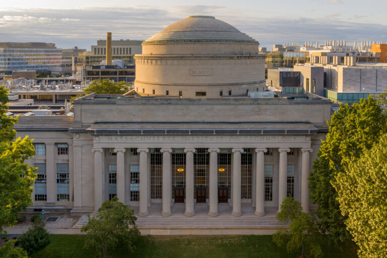 MIT reçoit un financement du Département de l’Énergie des États-Unis pour des projets sélectionnés.