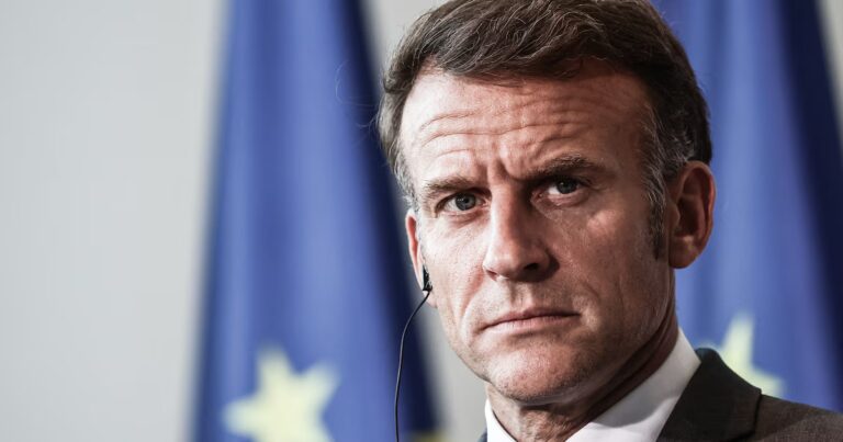 Jean-Hervé Lorenzi recommande de taxer les actifs dormants au futur président