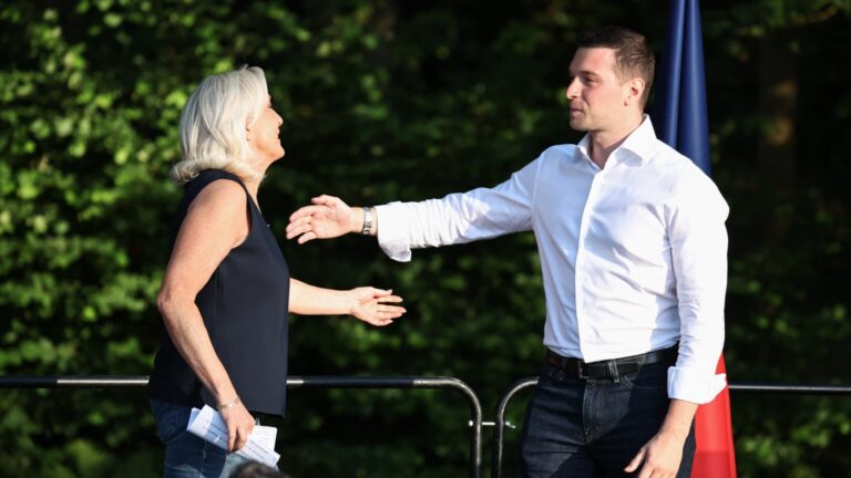 À Liévin, Marine Le Pen et Jordan Bardella évitent un dernier soutien public