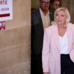 Marine Le Pen éligible en 2027, mais sous bracelet électronique : quelles options s&rsquo;offrent à elle ?