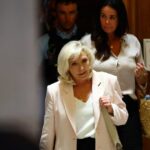 Marine Le Pen annonce sa candidature à la présidentielle dans un contexte politique tendu.