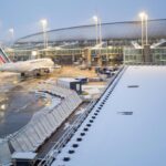 Plus de cent vols annulés dans les aéroports parisiens, perturbations signalées à Nice.