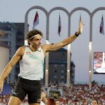 Armand Duplantis échoue à battre le record du monde au Meeting Herculis, mais remporte l&rsquo;événement.