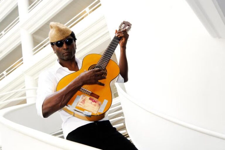 Keziah Jones présente « Rythm is love » et son nouvel album au festival Jazz à Juan.
