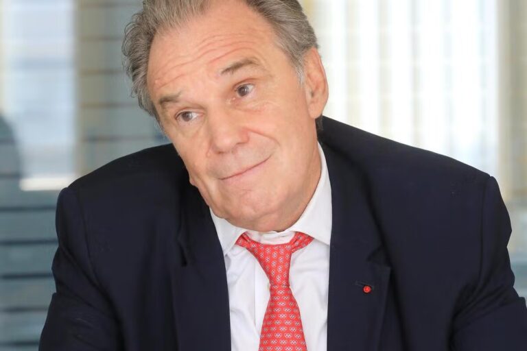 Renaud Muselier porte plainte contre Nice-Matin pour prise illégale d’intérêt.
