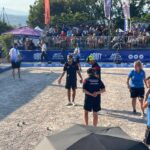 Rocher, Rizzi et Jeanroy qualifiés pour les quarts de finale des championnats de France de pétanque à Nice sous forte chaleur.