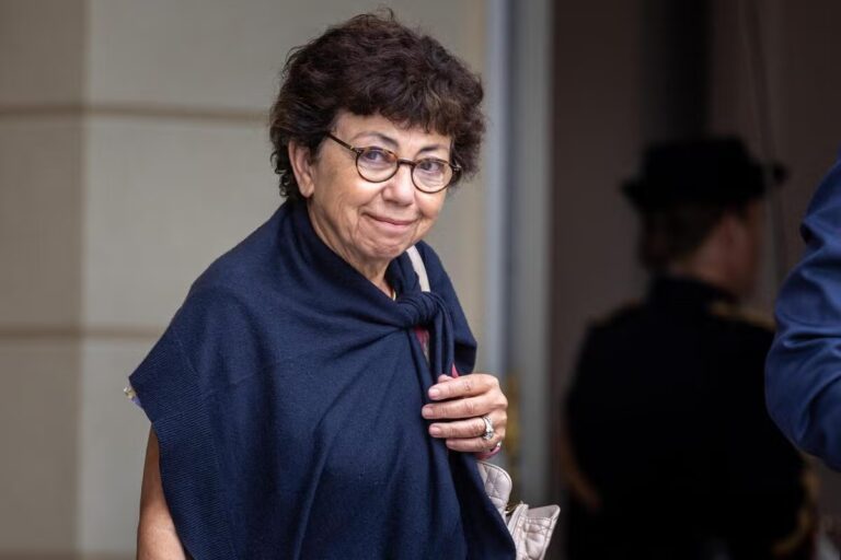 Projet de loi d’urgence agricole : l’acétamipride suscite des tensions, selon la ministre.