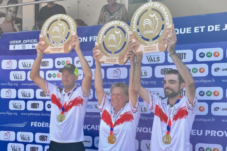 Catherine Jeanroy, championne de France de pétanque avec Dylan Rocher et Diego Rizzi