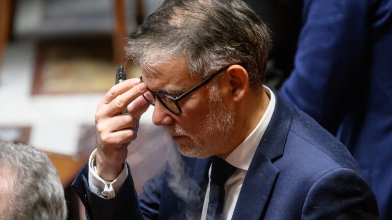 Le PS opte pour une primaire fermée en vue de la présidentielle de 2027.