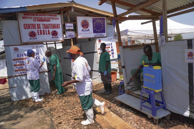 Ebola en RDC : des mesures barrières indispensables pour protéger les familles.