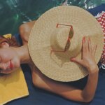 Crèmes solaires : recommandations de protection pour les acteurs du secteur estival.