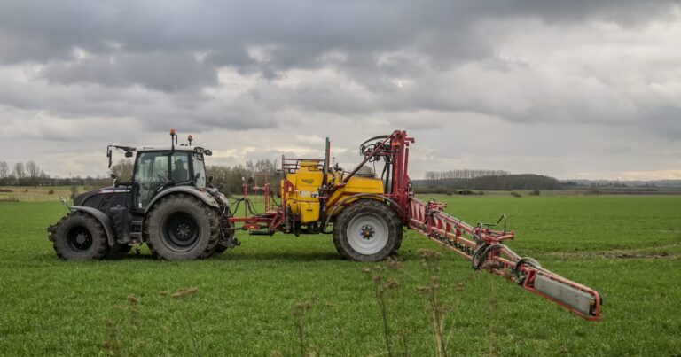 Résidus de pesticides dans l’air : les inquiétudes des experts en santé publique.