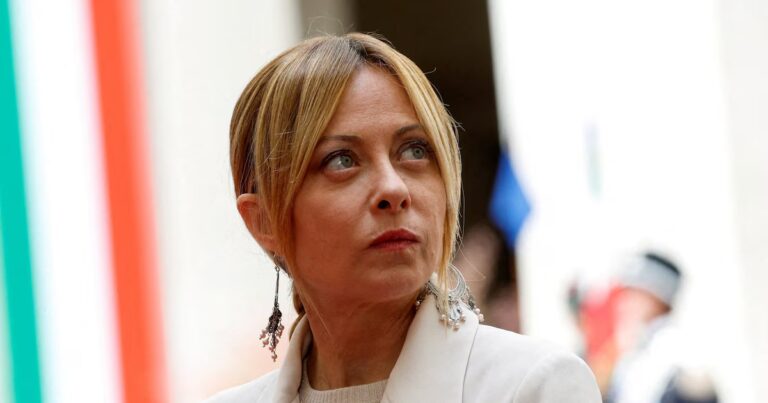 Giorgia Meloni confrontée à des dissensions au sein de sa majorité en Italie