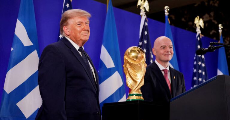 Gianni Infantino et la financiarisation accrue du football mondial selon L’Express