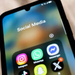 Interdiction des réseaux sociaux pour les moins de 15 ans : 69 % des jeunes de 10 à 14 ans favorables, selon l&rsquo;Arcom.