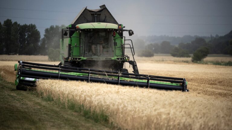 Loi d’urgence agricole : les sénateurs adoptent une version modifiée, avenir incertain