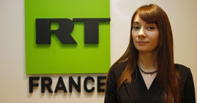 Arrêté d’expulsion contre la chroniqueuse pro-russe Xenia Fedorova en France.