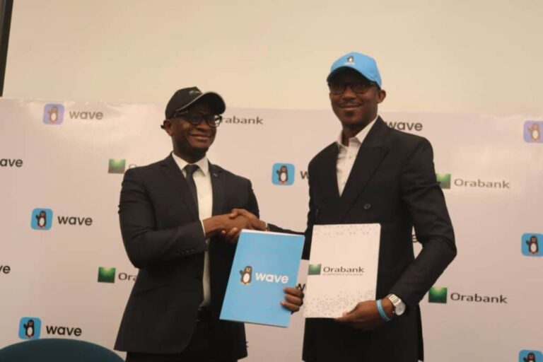Transfert d’argent facilité entre Wave et Orabank au Burkina Faso.